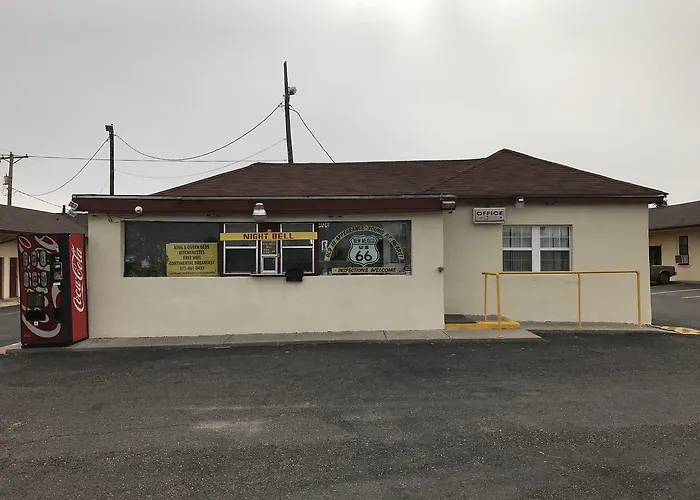 Americana Motel